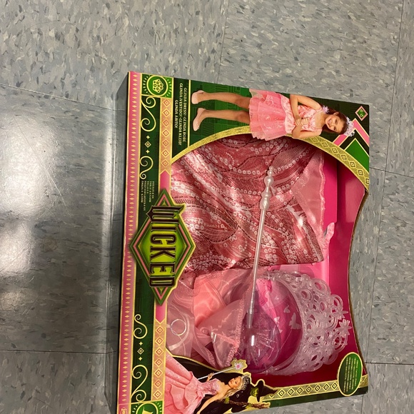 Wicked Glinda Little Girl Dress Up Costume Set - Picture 2 of 5